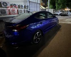 هیوندای ئەلەنترا